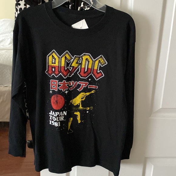 Junior AC/DC black long sleeve tee shirts size medium NWOT - Picture 4 of 6